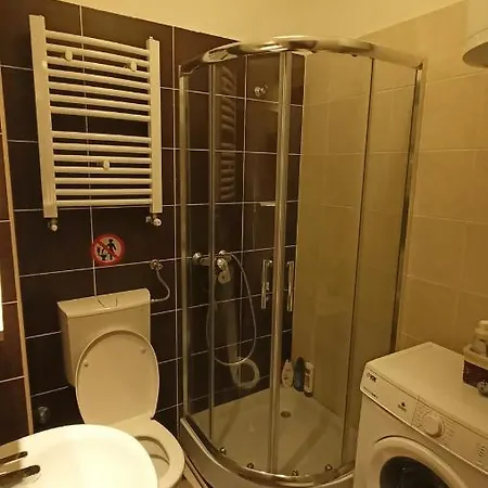 Apartment 1000